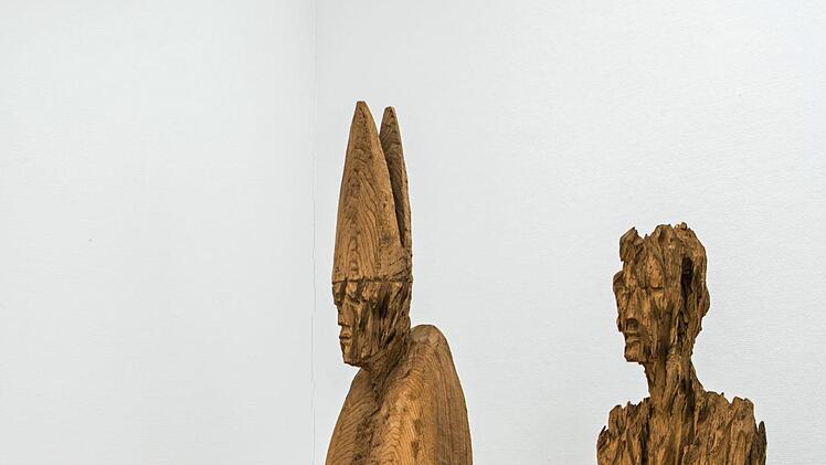 Unter dem Titel "Stationen des Menschseins" zeigt der Bildhauer Andreas Kuhnlein Holzskulpturen im Kunstverein Coburg. Die Ausstellung wird am 6. Juli eröffnet.Foto: Jochen Berger