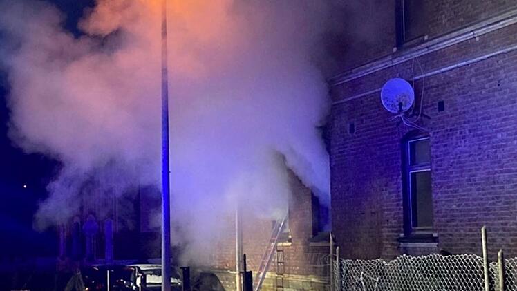 Wohnhausbrand in Probstzella - Feuerwehr Ludwigsstadt eilt zu Hilfe