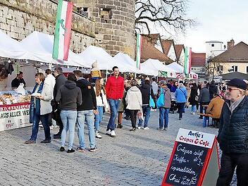 Die Events der Aktionsgemeinschaft Kronach zogen einmal mehr zahlreiche Besucher in die Innenstadt, so auch j&uuml;ngst beim Fr&uuml;hlings-Shopping.