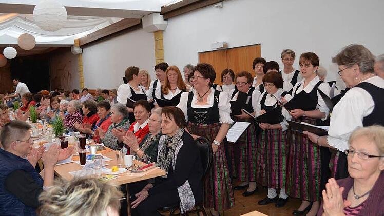 Der Landfrauenchor Foto: Gabi Bertram