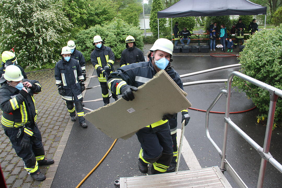 FEuerwehr-Brandcontainer
