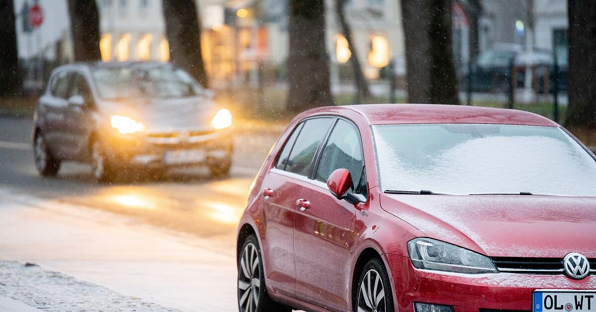 Schnee-und-Eis-Gro-e-Probleme-im-Berufsverkehr-erwartet