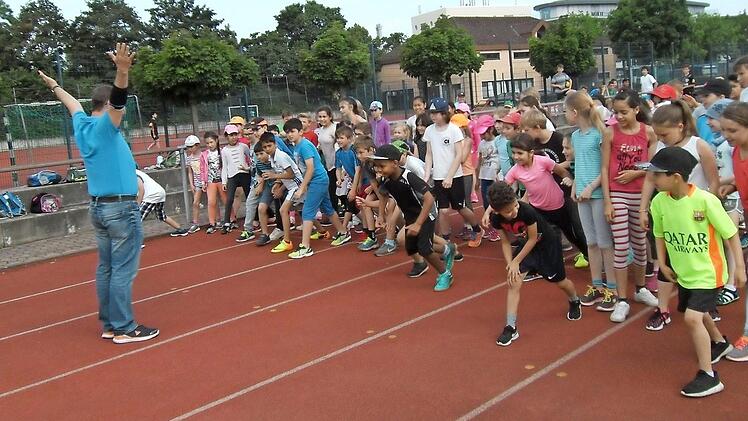 Laufen und dabei Gutes tun - das ist das Motto des Benefizlaufes der Grundsch&uuml;ler der Lutherschule.  Foto: privat