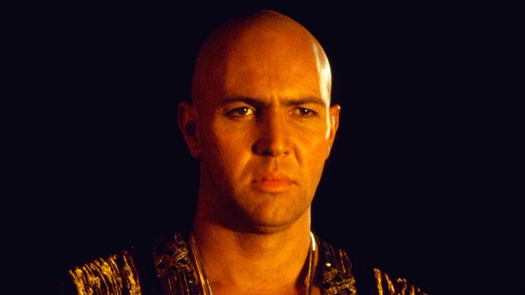 Imhotep (Arnold Vosloo) will seine Geliebte Anck-Su-Namum ins Leben zur&uuml;ckrufen, doch daf&uuml;r m&uuml;sste Ricks Frau Evie ihr Leben lassen.