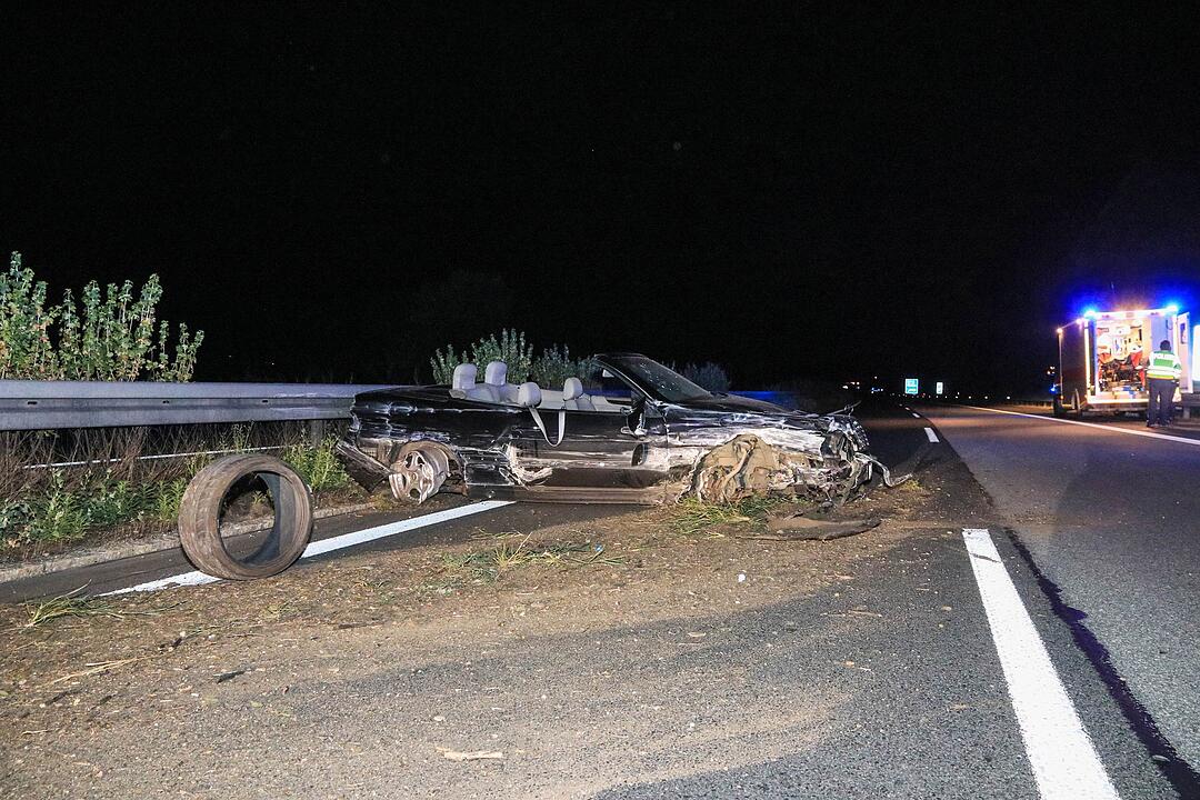 Schwerer Unfall auf A70 bei Ebelsbach: Mit 1,1 Promille gegen die Leitplanke