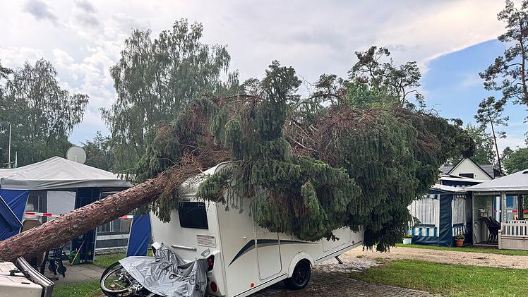 Unwetter &uuml;ber Erlangen