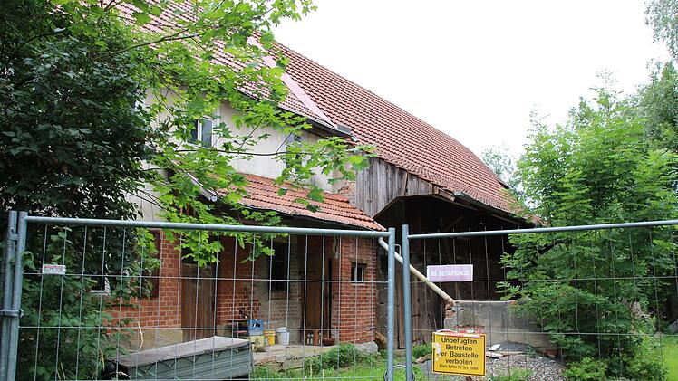 Rund um diesen Bauernhof ist das "Projekt Hausland" geplant. Foto: Christiane Lehmenn