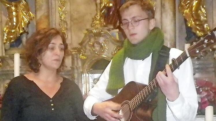 Manuela und Paul Schraml bei ihrem Auftritt Foto: Werner Reißaus