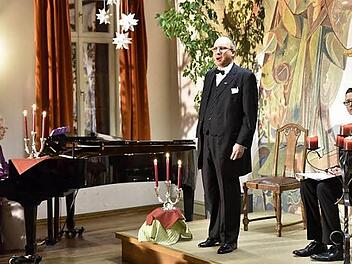 Mit der Hörfolge "Macht hoch die Tür" gastierte das Rosenau Trio aus Baden-Baden in Königsberg.  Foto: sn