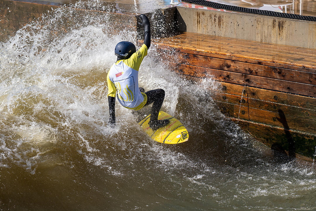 Die Surferwelle mitten in Nürnberg