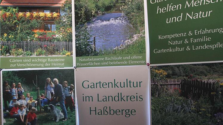 Mit Schautafeln machte der Kreisverband auf seine Aktivitäten aufmerksam. Foto: Geiling