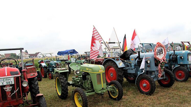 Impressionen vom Oldtimer-Treffen   Foto: Richard Sänger