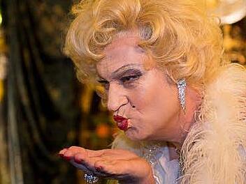 Fast so schön wie das Original: Bayerns Finanzminister Markus Söder als Marilyn Monroe. Foto: Tobias Köpplinger