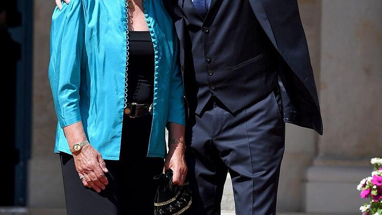 Die ehemaligen Skirennl&auml;ufer Rosi Mittermaier und  Christian NeureutherFoto: Matthias Balk/ dpa