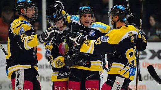 Der EHC Bayreuth hatte im Spiel gegen die Germering Wanderers die Nase vorn. Foto: Sportfotografie Hollfelder