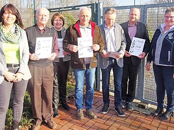 Ehrungen beim TSV Stockheim für 40- und 50-jährige Vereinstreue (v. l.): 2. Vorsitzende Kerstin Weschta, Kurt Bock, Marianne Krause, Rainer Engelhardt, Jürgen Hannecke, Jörg Roth und Vorsitzende Elisabeth Finzel  Foto: Fleischmann