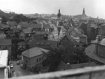 Blick auf Coburg Richtung Badergasse im Jahr 1964 - im Hintergrund Spitalturm und Morizturm.Foto: CT-Archiv