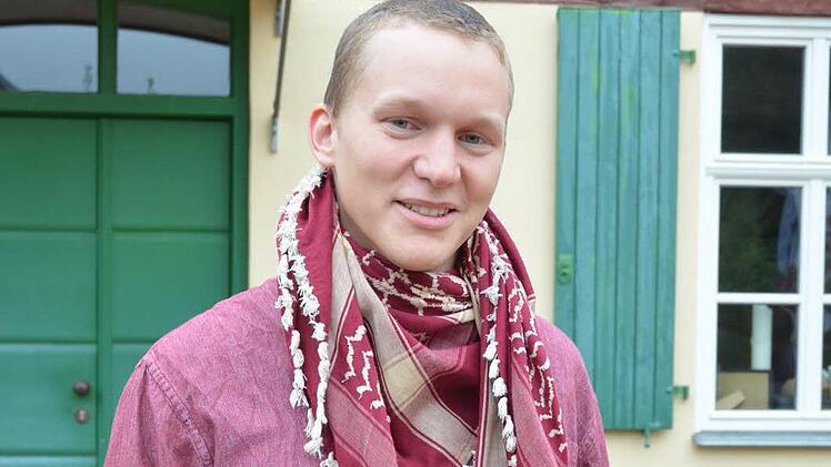 Nach einem Jahr Studium an der Uni im sibirischen Tomsk trampte der 23-jährige Urs Kroll über mehr als 10.000 Kilometer nach Hause.