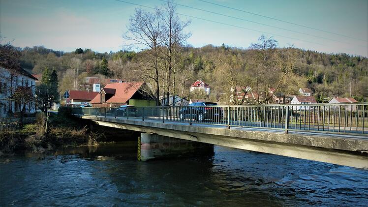 Die Schorgastbrücke in Kauerndorf muss dringend erneuert werden; in Kürze soll dort der Baugrund untersucht werden. Foto: Werner Reißaus