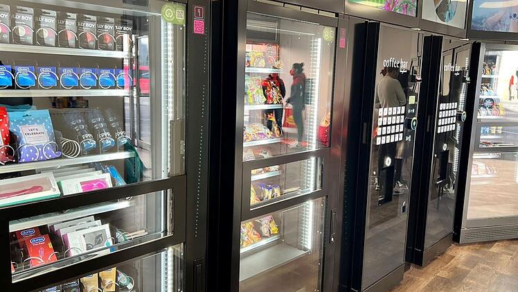 Nürnbergs erster Automatensupermarkt hat außergewöhnliches Sortiment - so reagieren die Kunden