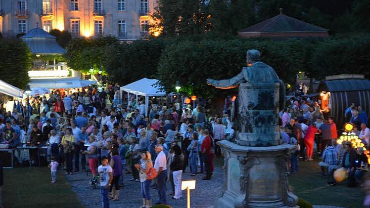Eine ganz besondere Stimmung zog die Gäste bei der Parkillumination in Bad Brückenau in ihren Bann. Foto: Kurverwaltung
