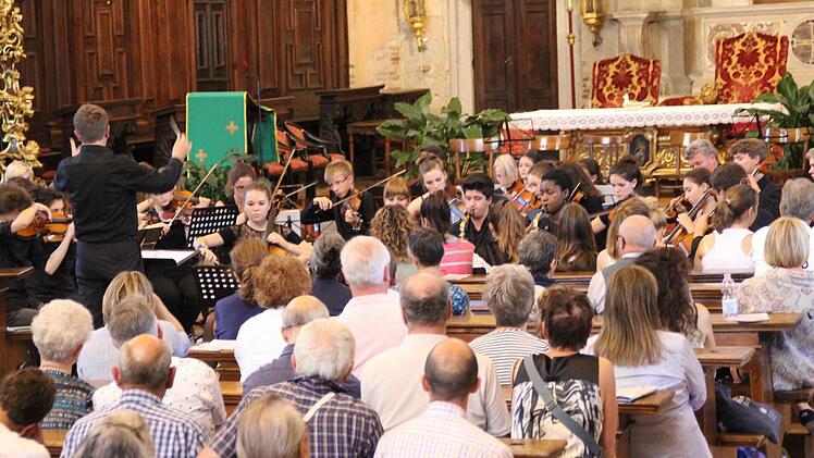 Die Gymnasiasten beim Konzert in Venedig Foto: KHG