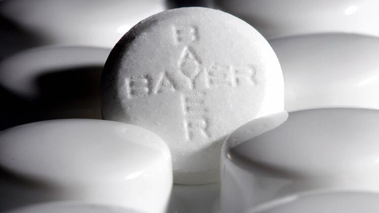 Aspirin hilft nicht nur gegen Schmerzen, sondern auch gegen vergilbte Kleidung. Symbolfoto: Martin Gerten/dpa
