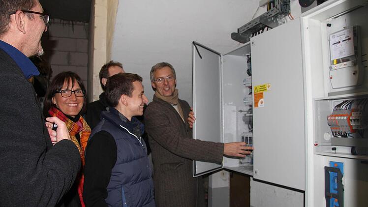 Der Schaltkasten ist das Herzstück der Anlage.  Fotos: Gerda Völk