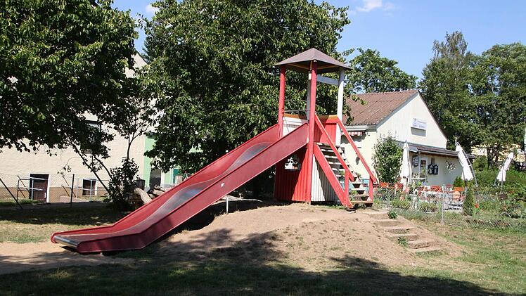 Eindrücke vom Spielplatz Henneberg-Siedlung. Foto: Ralf Ruppert