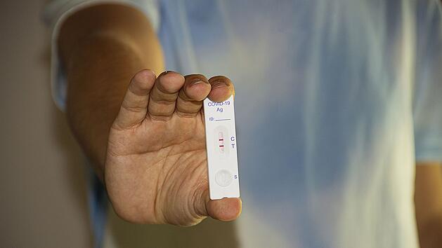 Corona-Test wird nach Infektion nicht mehr negativ: Das steckt hinter dem Ph&auml;nomen