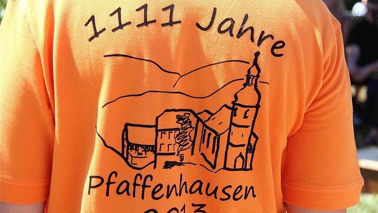 Das Jubiläum ist so ungewöhnlich wie das Fest selbst. An 30 Stationen sorgen die Anwohner des Stadtteils am heutigen Sonntag noch für die Belustigung der Gäste.  Fotos: Gerd Schaar