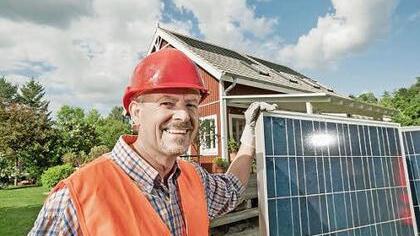 Energiekosten stellen in vielen älteren Häusern einen der größten Kostenblöcke dar. Für die energetische Sanierung, etwa die Umstellung auf regenerative Energien, gibt es vier KfW-Programme. Foto: djd/KfW Bankengruppe/R.Niedring