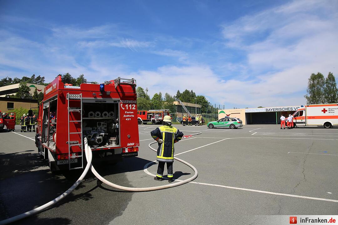 Kreis Hof: Photovoltaikanlage auf Schuldach fängt Feuer