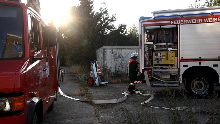 Szenen unangekündigten Übung der Feuerwehren Weisendorf und Großenseebach am Donnerstag, 20. September. Foto: Richard Sänger