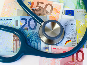 Rente, Krankheit, Chronische Erkrankung, Renteneintrittsalter, Euro, Geld, Rente