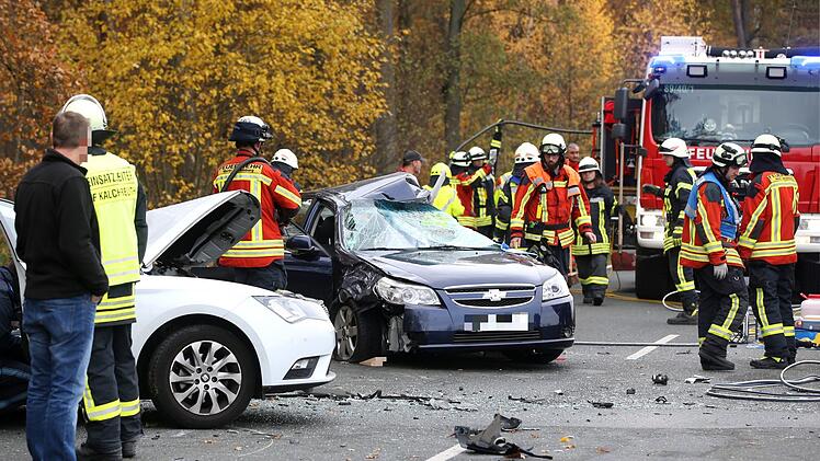 Ein heftiger Unfall hat sich am Montagmorgen bei der Minderleinsm&uuml;hle (Kreis Erlangen-H&ouml;chstadt) ereignet. Foto: NEWS5/Herse