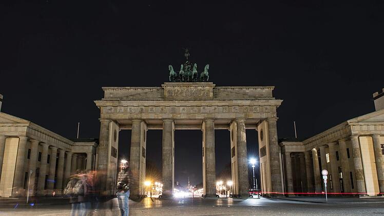 Bei jedem Spaziergang durchs Brandenburger Tor in Berlin erfasst mich ein spezielles Gefühl von Freiheit. Symbolfoto: Paul Zinken/dpa