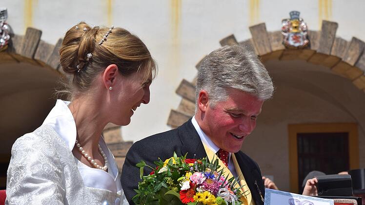 Stephanie Prinzessin von Sachsen-Coburg und Gotha hat in Gotha ihren Partner Jan Stahl geheiratet.Daniela Pondelicek