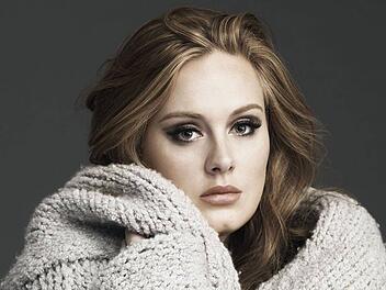 Sängerin Adele hat mit der Sirtfood-Diät ganze 45 abgenommen. Wir erklären, wie es funktioniert.
