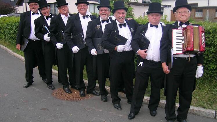 Die Siebenschläfer nahmen auf witzige Weise Leute und Vereine "auf's Korn".