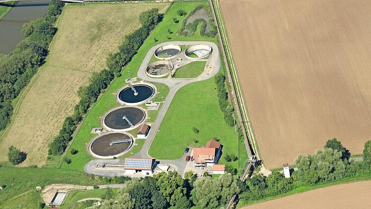 Die Kläranlage des Abwasserzweckverband in Altendorf Luftbild: Markt Buttenheim