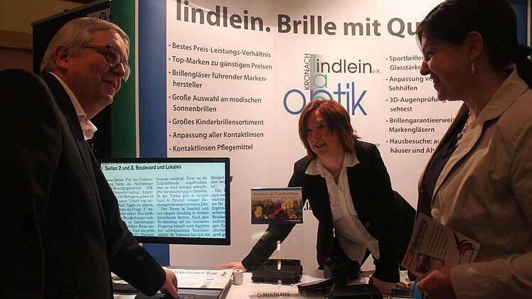 Harald Lappe, Silke Wolf-Mertensmeyer und Zweite Bürgermeisterin Angela Hofmann sind mit der Veranstaltung sehr zufrieden. Foto: Veronika Schadeck