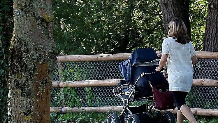 Eine 22-j&auml;hrige Frau wurde in W&uuml;rzburg sexuell bel&auml;stigt und  geschlagen. Die Polizei bittet um Hinweise. Symbolfoto: pixabay.com/markus53