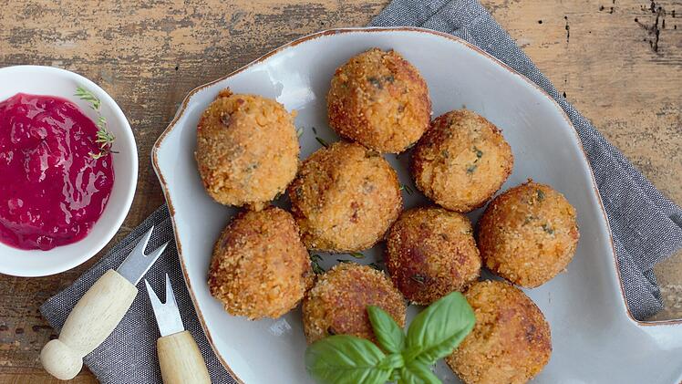 Köttbullar bei Edeka können Plastik enthalten - Lebensmittelwarnung an Verbraucher