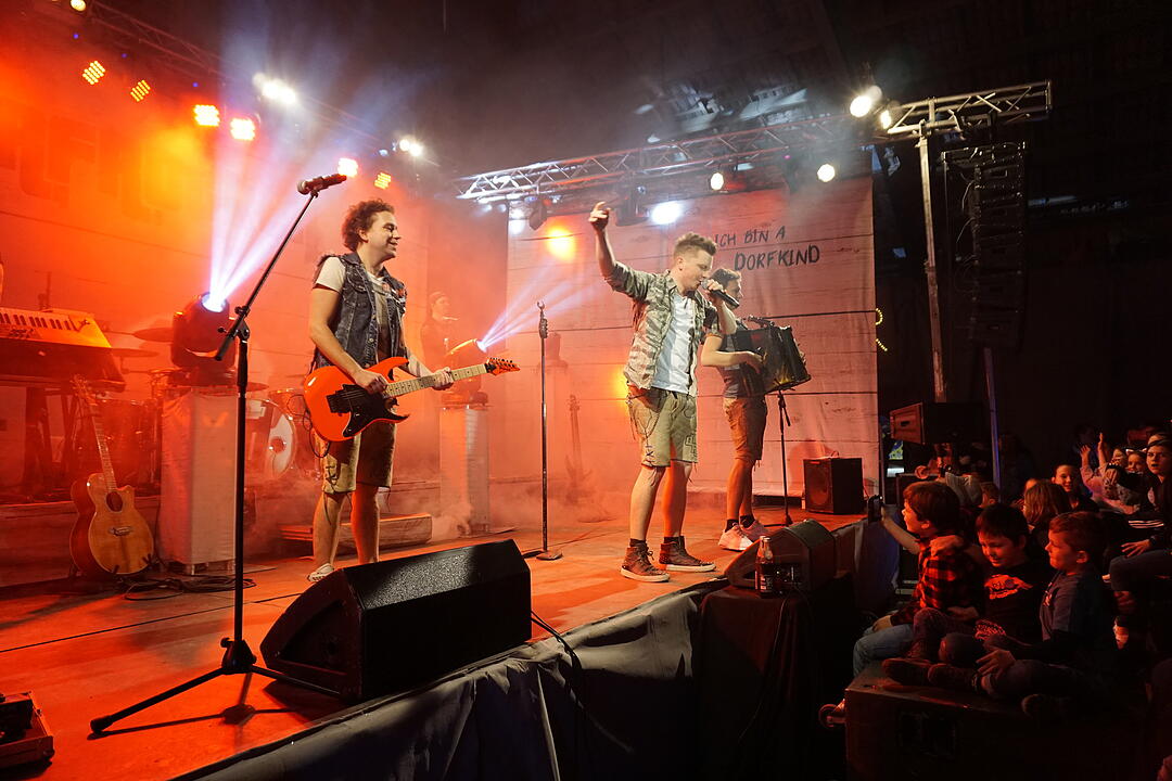 Backstage bei den Dorfrockern beim Eichenbühler Hoffest