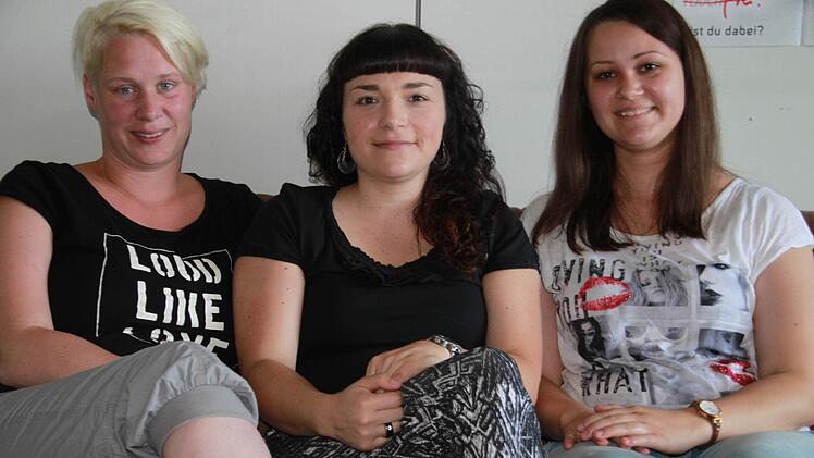 Drei (Sozial-)Pädagoginnen setzen sich für Jugendliche ein, die im ersten Anlauf den Quali nicht geschafft haben: Julia Nielsen, Luisa Weber und Kathrin Sünkel (v.l.).