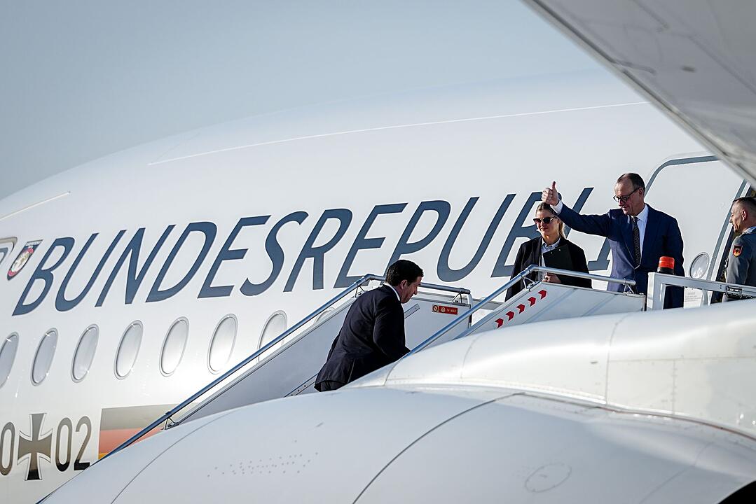 Bundeskanzler Merz reist in die Golfregion