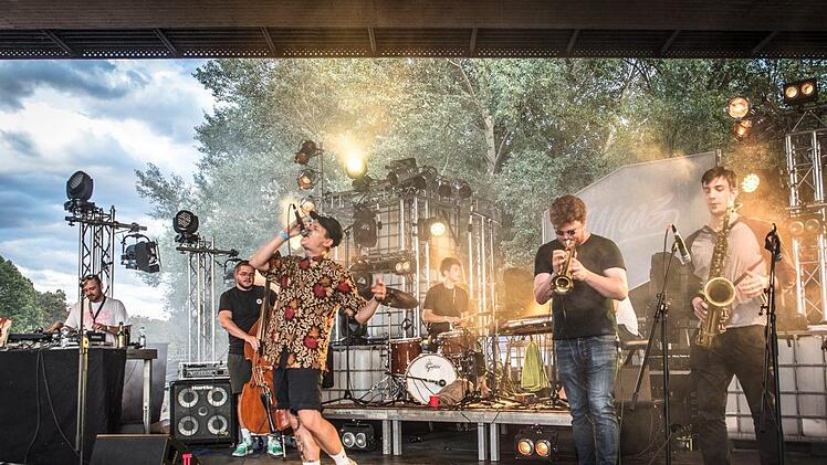 So sieht die B&uuml;hne aus Zuschauerperspektive aus. Foto: Frank Schuh