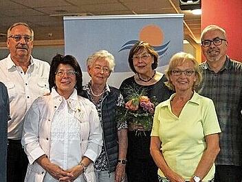 Unser Bild zeigt (von links) Koordinatorin Rita Hillenbrand, Beisitzer Klaus Bils, Koordinatorin Michaela Kaiser, Beisitzerin Anke-Monika Schultheiß, Pfarrerin und stellvertretende Vorsitzende Christel Mebert, Schriftführerin Karin Kächele, Diakon und Beisitzer Christoph Glaser sowie Schatzmeisterin Rosi Bollwein.