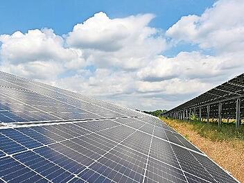 Drei Flächen in Haßlach, Rappoltengrün und Wickendorf will die Stadt für Freiflächen-Photovoltaikanlagen planreif machen.